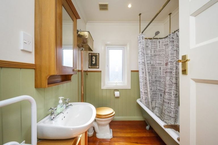 Photo of property in 7 Oxford Street, Hokowhitu, Palmerston North, 4410