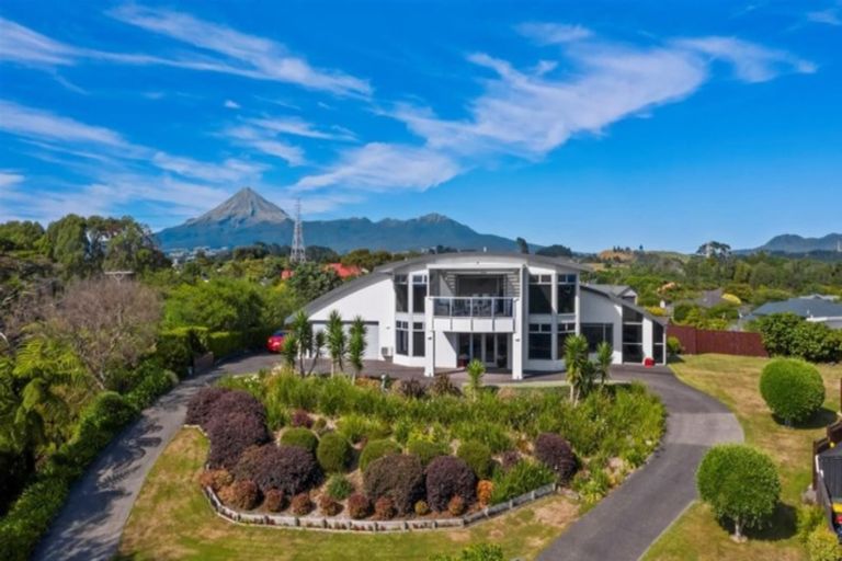 Photo of property in 58b Veale Road, Frankleigh Park, New Plymouth, 4371