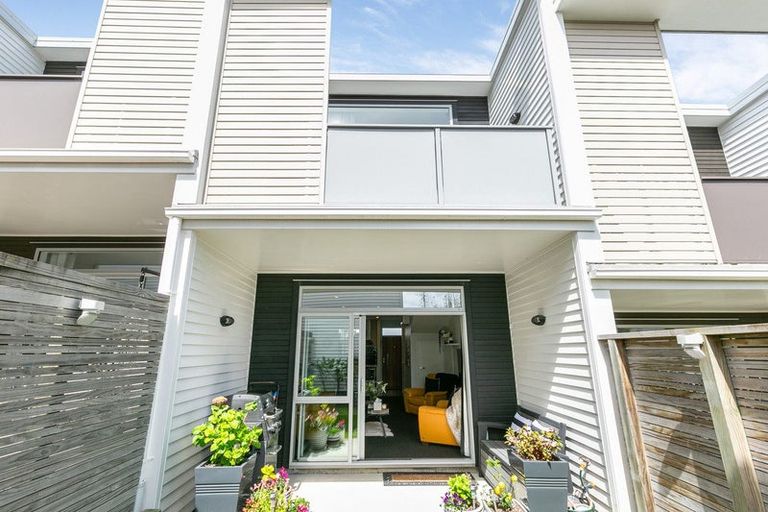 Photo of property in 3/24 Tamar Street, Island Bay, Wellington, 6023