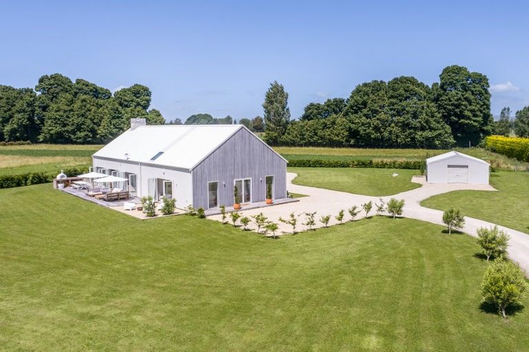 Photo of property in 194 Wood Street, Woodside, Greytown, 5794