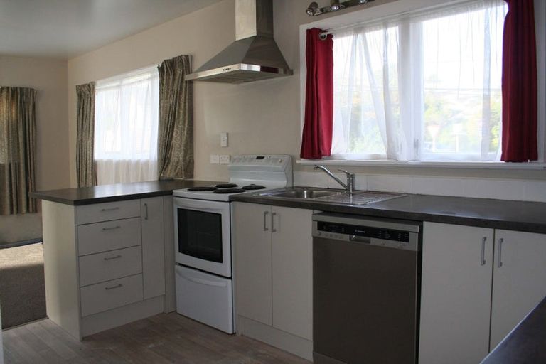 Photo of property in 22 Nicholson Road, Khandallah, Wellington, 6035