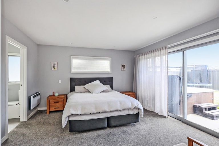 Photo of property in 9 Manapouri Street, Poraiti, Napier, 4112