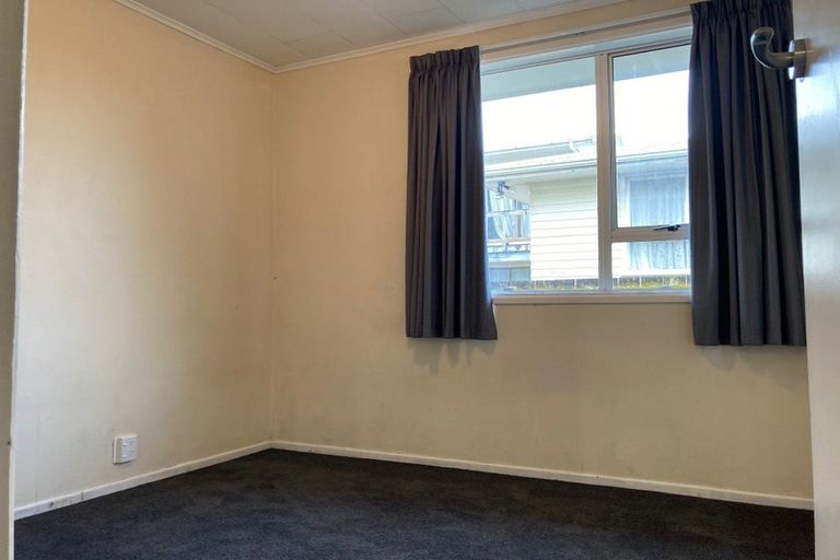 Photo of property in 15 Gardiner Grove, Mangere East, Auckland, 2024