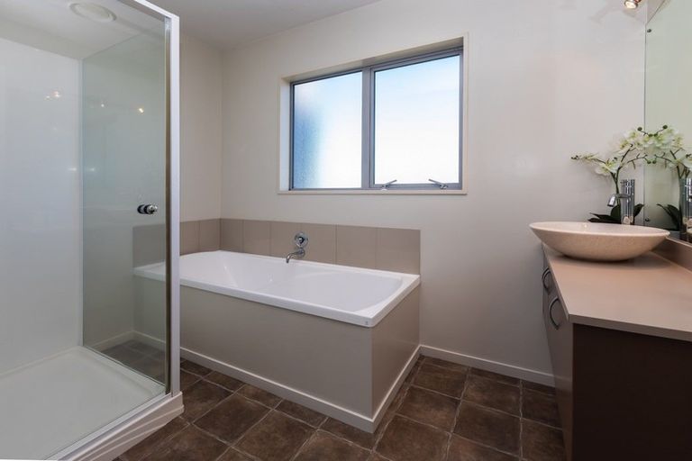 Photo of property in 12 Sandalwood Place, Waimairi Beach, Christchurch, 8083
