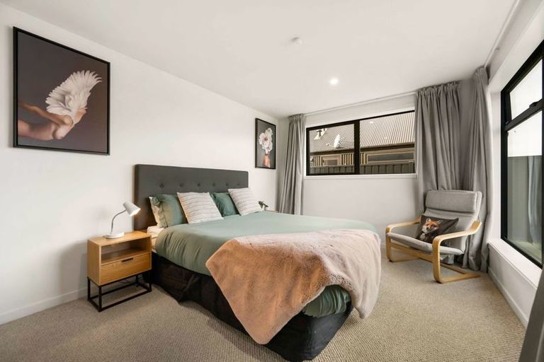 Photo of property in 10 Mason Street, Wanaka, 9305