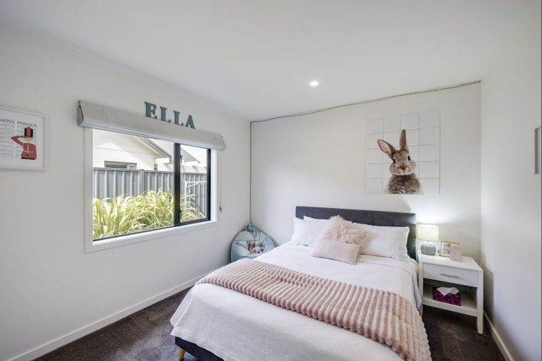 Photo of property in 16 Napier Street, Jervoistown, Napier, 4112