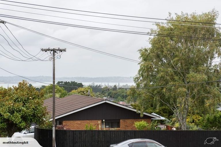 Photo of property in 51 Colwill Road, Massey, Auckland, 0614
