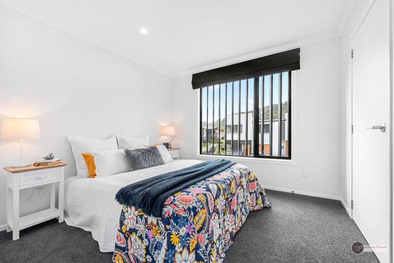 Photo of property in 4 Josland Lane, Wallaceville, Upper Hutt, 5018