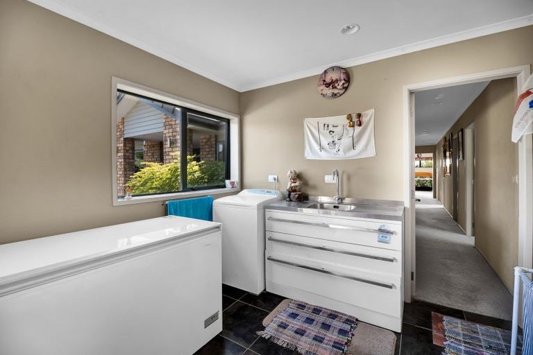 Photo of property in 325a Awai Road, Tarurutangi, New Plymouth, 4372