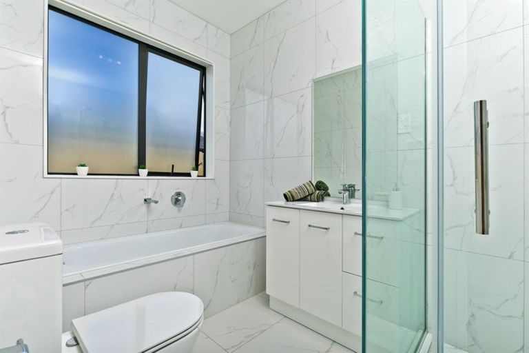 Photo of property in 11 Verdot Close, Kumeu, 0810