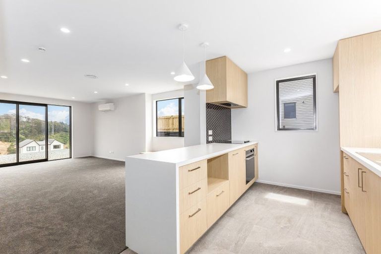 Photo of property in 54 Oakum Road, Whitby, 5024