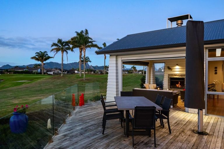 Photo of property in 89 Barbados Way, One Tree Point, 0118