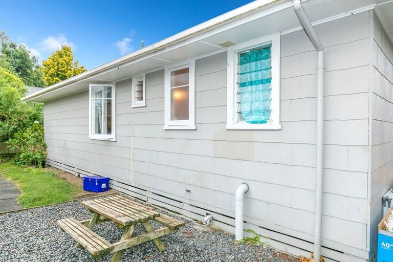 Photo of property in 2 Panair Crescent, Hillcrest, Hamilton, 3216