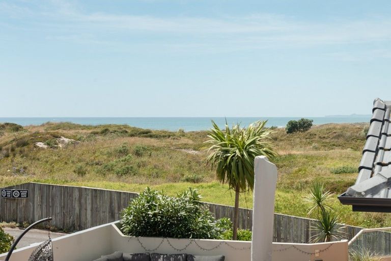 Photo of property in 4b Sunbrae Grove, Mount Maunganui, 3116