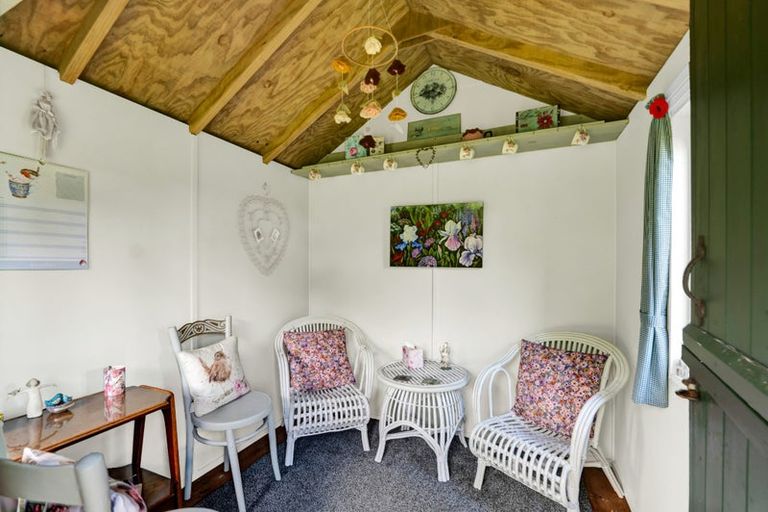 Photo of property in 37 Flint Road West, Stratford, 4332