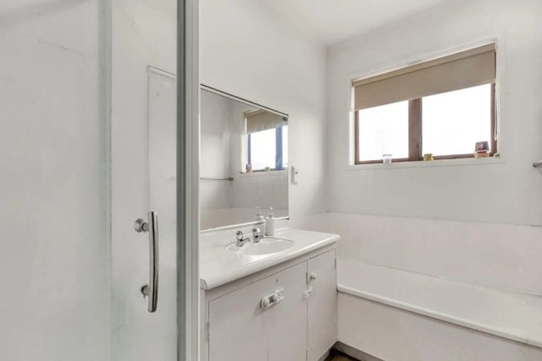 Photo of property in 24 Waterloo Street, Dannevirke, 4930