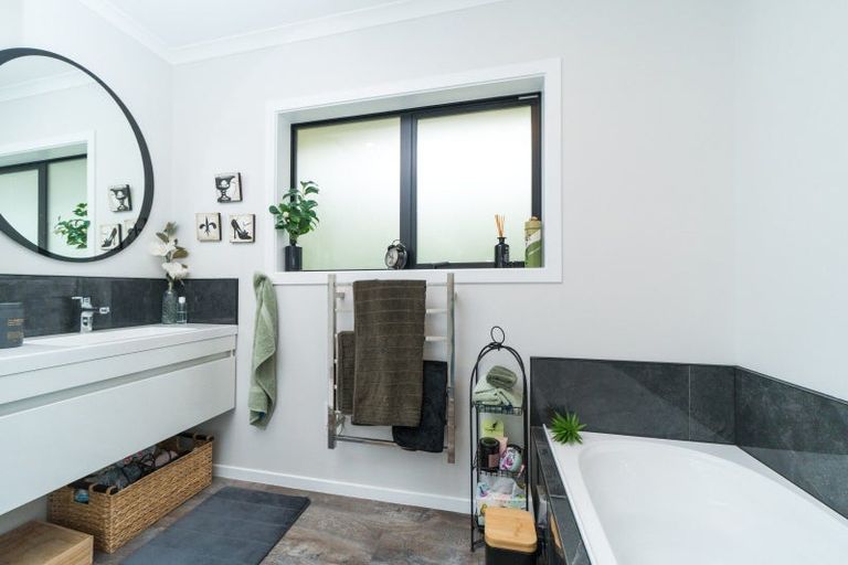 Photo of property in 1414a Napier Road, Ashhurst, 4810