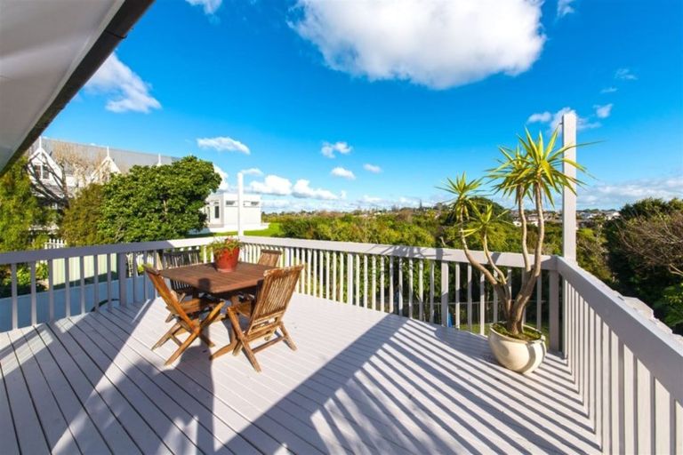 Photo of property in 24 Venus Place, Half Moon Bay, Auckland, 2012