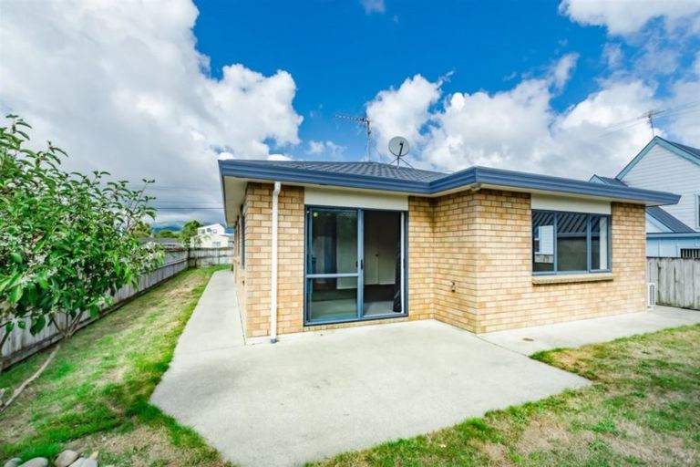 Photo of property in 15a Walton Road, Paraparaumu Beach, Paraparaumu, 5032