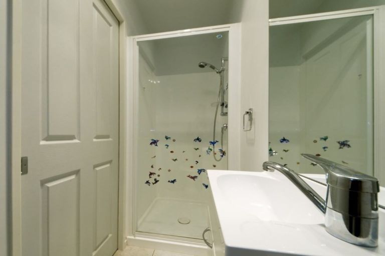 Photo of property in 3a Summerland Drive, Henderson, Auckland, 0612