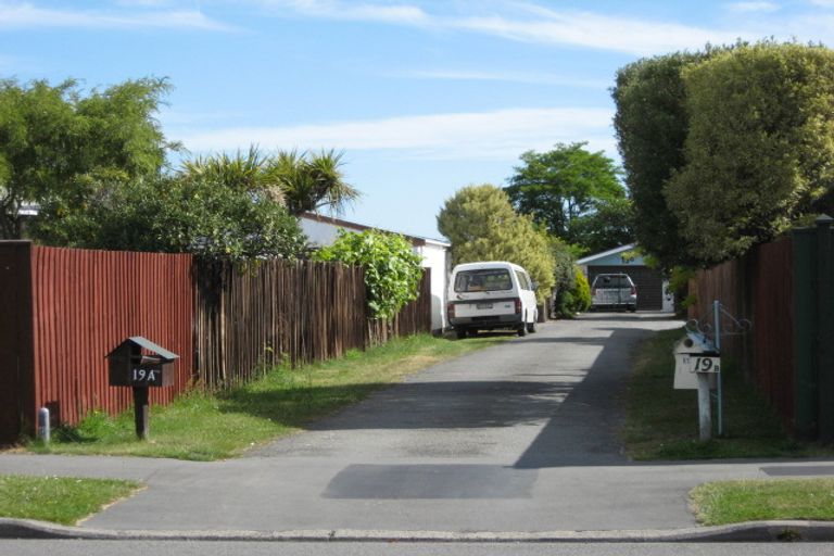 Photo of property in 19a Royal Park Drive, Parklands, Christchurch, 8083