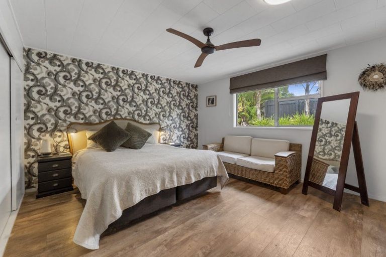 Photo of property in 21 Ratanui Road, Paraparaumu, 5032