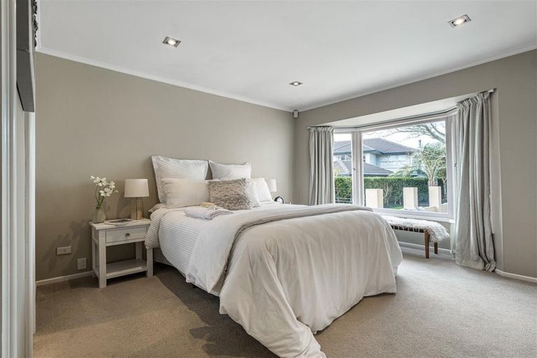 Photo of property in 136 Clovelly Road, Bucklands Beach, Auckland, 2012