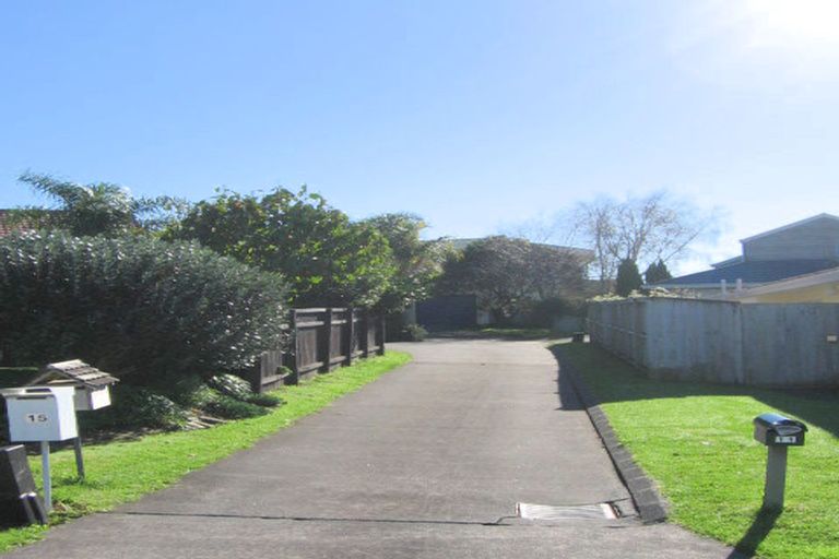 Photo of property in 13 Harbour Lights Close, West Harbour, Auckland, 0618