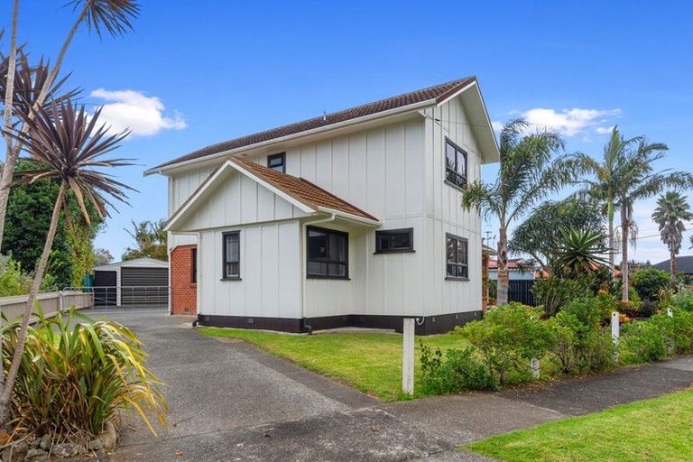 Photo of property in 16 Lovatt Crescent, Kensington, Whangarei, 0112