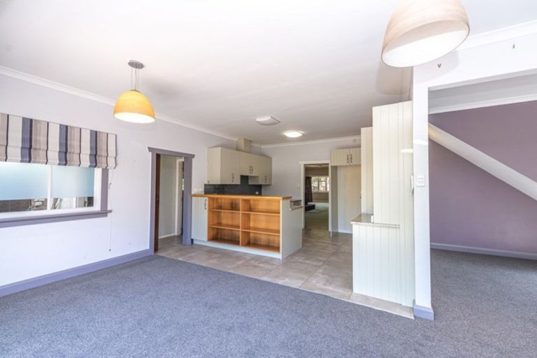 Photo of property in 68 Oakland Avenue, Saint Johns Hill, Whanganui, 4500