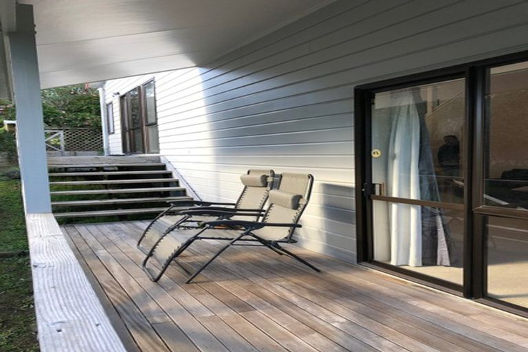 Photo of property in 27 Pinewood Grove, Botany Downs, Auckland, 2010