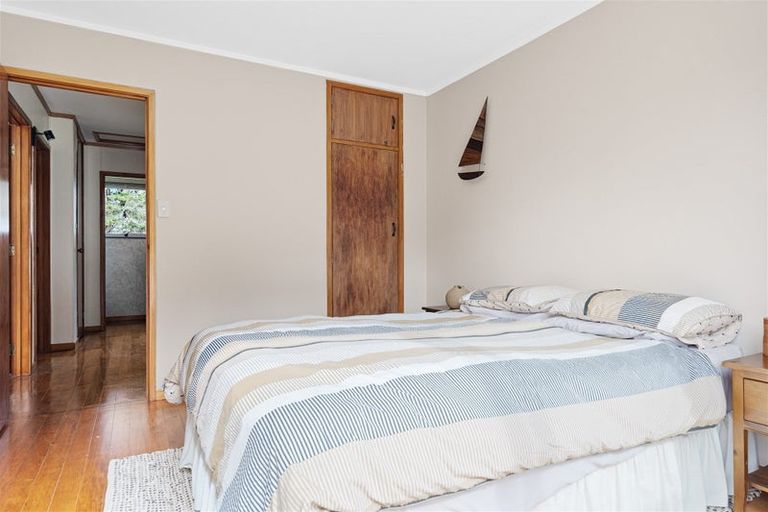 Photo of property in 1 Domain Road, Kawakawa, 0210