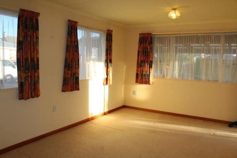 Photo of property in 37 Surrey Street, Caversham, Dunedin, 9012