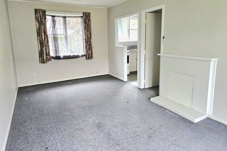 Photo of property in 1/52 Cruickshank Road, Clouston Park, Upper Hutt, 5018