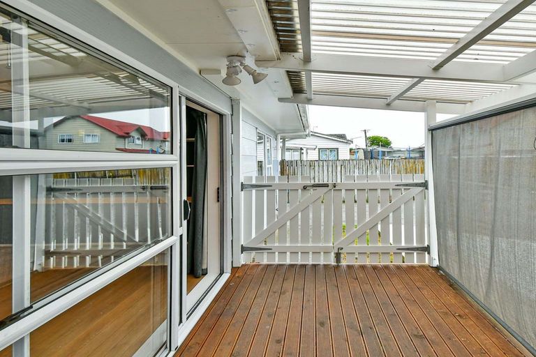 Photo of property in 1/8 Onslow Road, Papakura, 2110
