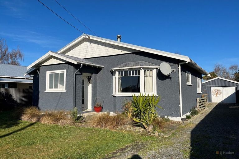 Photo of property in 19 Parsonage Road, Waimate, 7924
