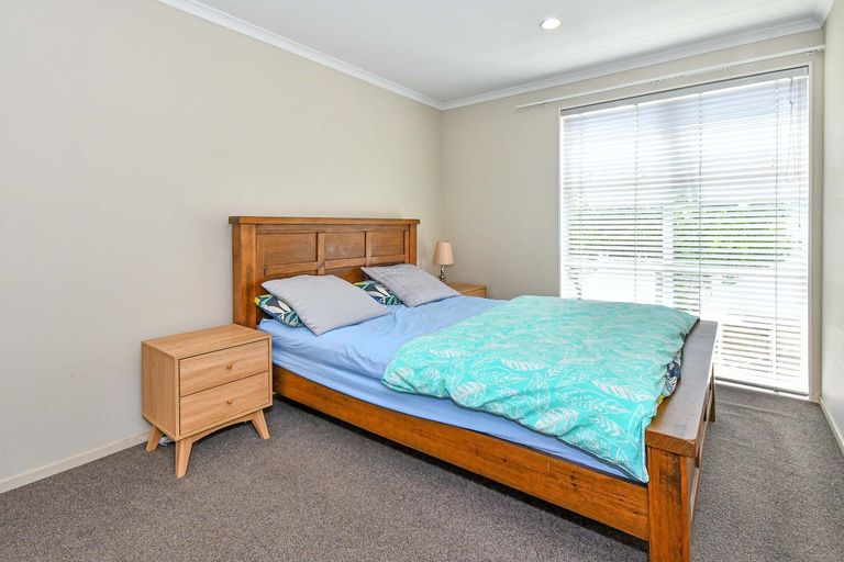 Photo of property in 53 Bruce Pulman Drive, Takanini, 2112