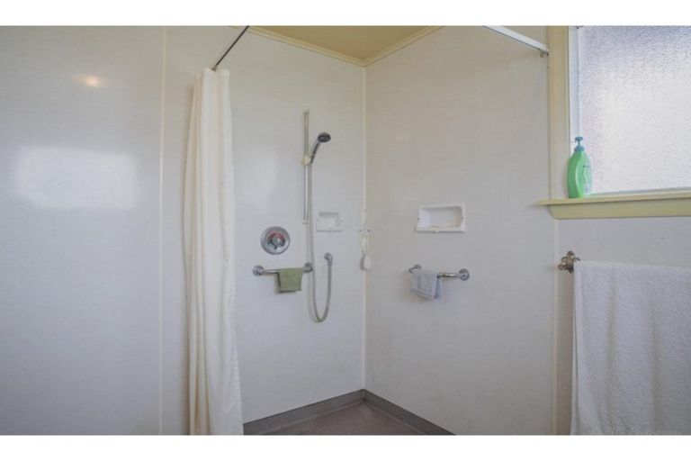 Photo of property in 61 The Avenue, Pareora, 7912