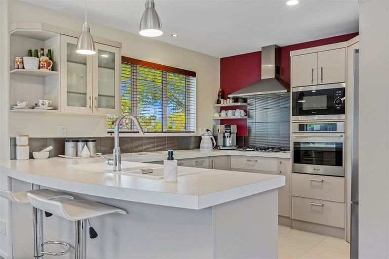 Photo of property in 17 Riverwood Boulevard, Redwood, Christchurch, 8051