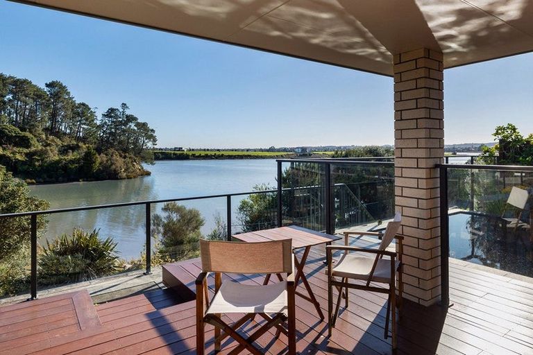 Photo of property in 6 Lees Cove, Karaka, Papakura, 2113
