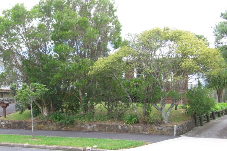 Photo of property in 6 Lynbrooke Avenue, Blockhouse Bay, Auckland, 0600