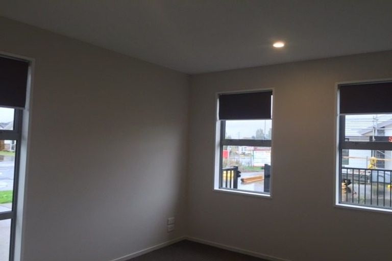 Photo of property in 5 Robalan Close, Halswell, Christchurch, 8025