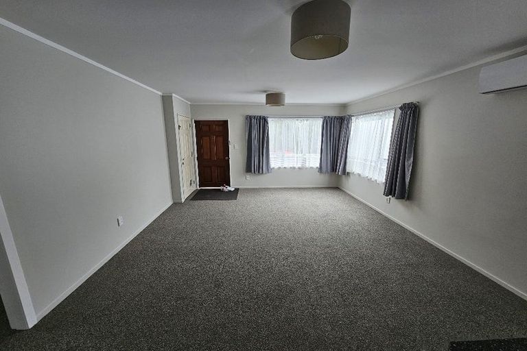 Photo of property in 1c Takatimu Way, Johnsonville, Wellington, 6037