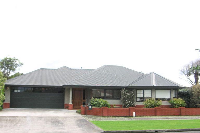 Photo of property in 17a Palm Avenue, Hokowhitu, Palmerston North, 4410