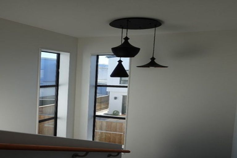 Photo of property in 7 Tumu Road, Papakura, 2110