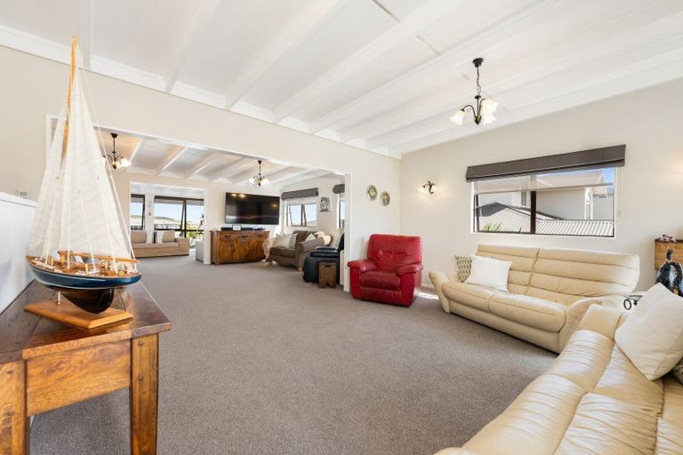 Photo of property in 8 Roore Street, Foxton Beach, Foxton, 4815