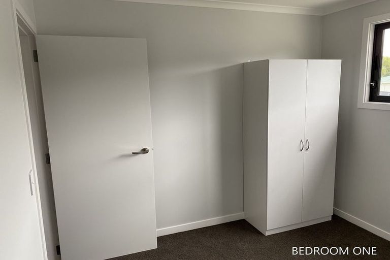 Photo of property in 10 Main Road, Wainuiomata, Lower Hutt, 5014