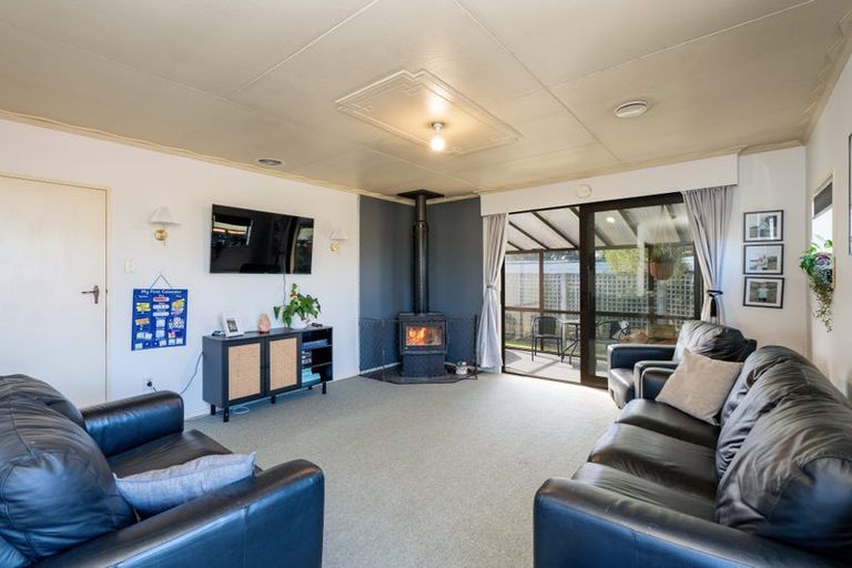 Photo of property in 9 Russell Esplanade, Otautau, 9610