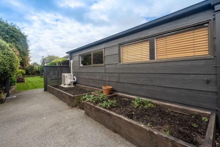Photo of property in 5 Exton Street, Redwood, Christchurch, 8051