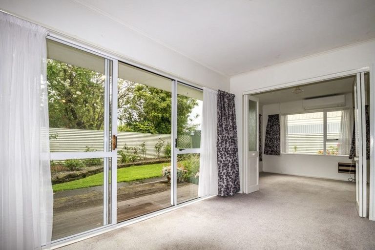 Photo of property in 33 Hereford Street, West End, Palmerston North, 4410